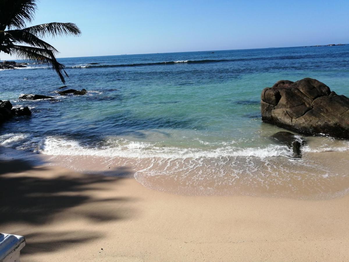 Унаватуна Шри Ланка. Пляж Унаватуна Шри Ланка. Шри Ланка Унаватуна черепахи. Пляж Далавелла Шри-Ланка. Погода в унаватуне шри ланка